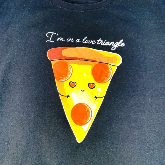 I'm in a Love Triangle T-Shirt Women's Size 2XL - Picture 4 of 6